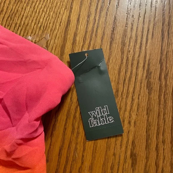 Sleeveless blouse - Picture 10 of 11